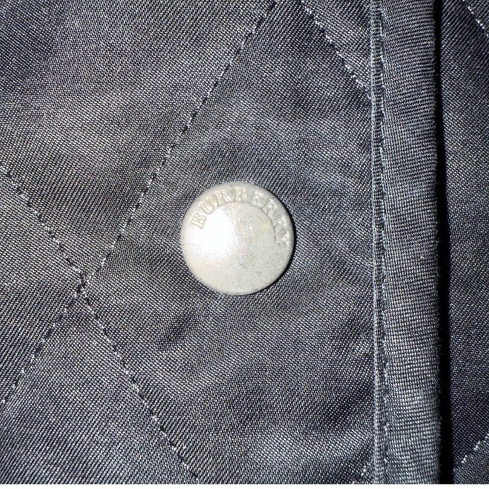 Authentic Vintage Burberry Quilted Black Jacket. - Picture 5 of 11